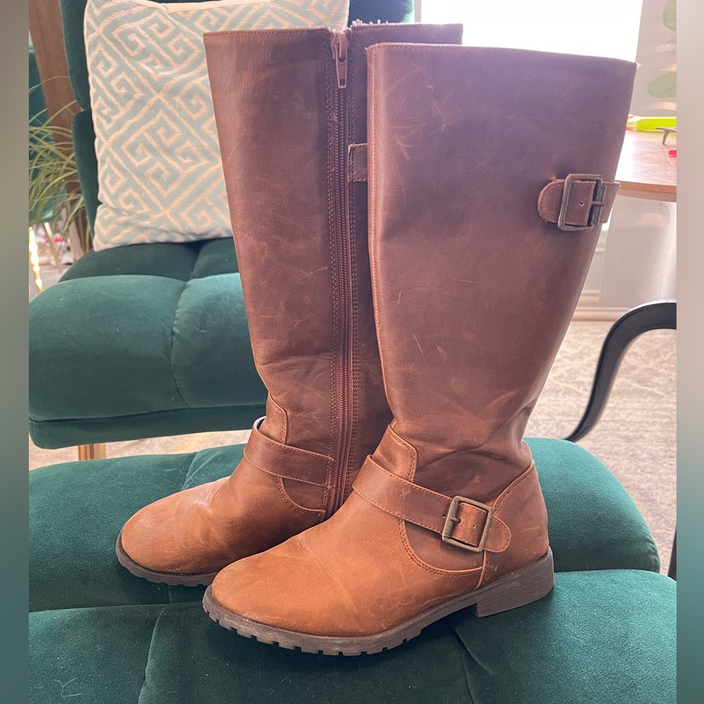 tall brown boots